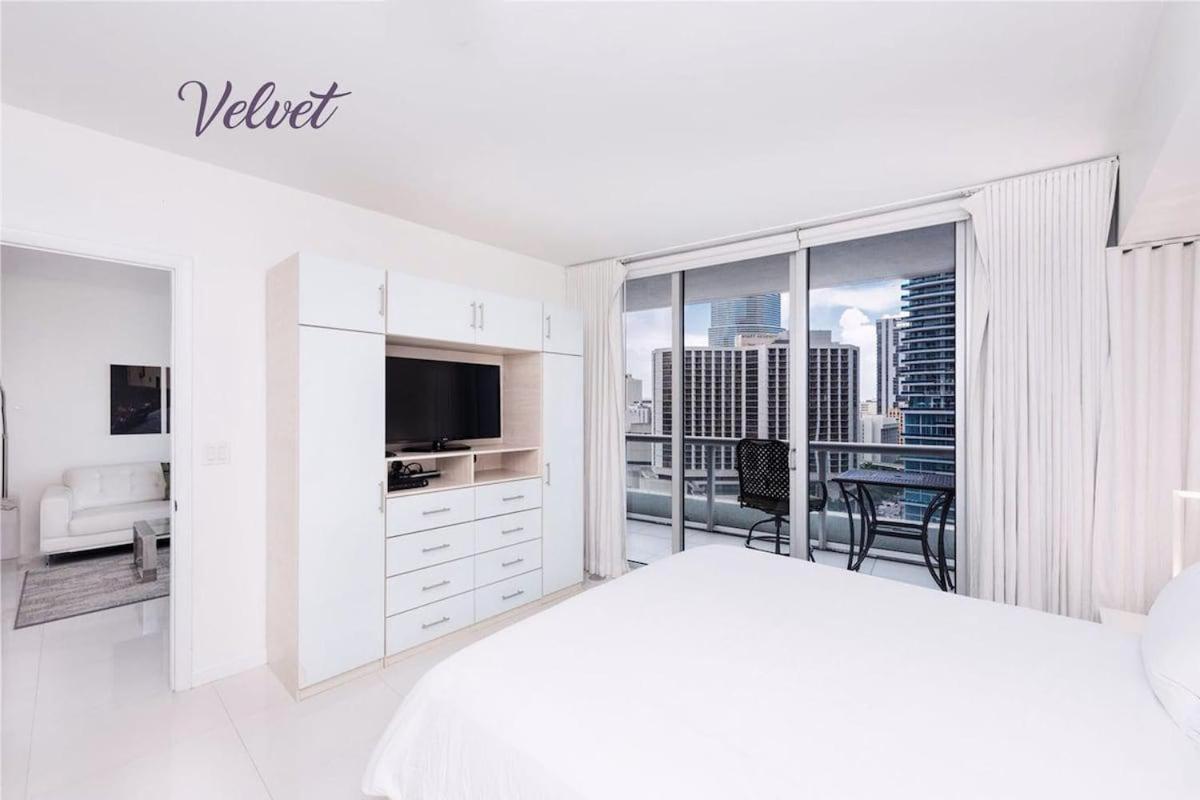 Icon Brickell Suites By Vesper Miami Exterior photo