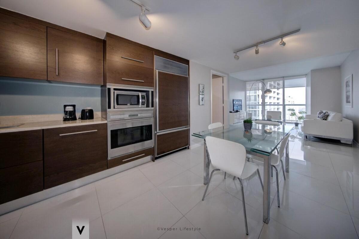 Icon Brickell Suites By Vesper Miami Exterior photo
